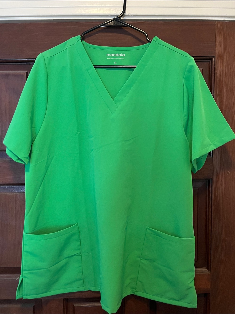 Mandala V-Neck Bright Green Medical Scrub Top XL Never worn!